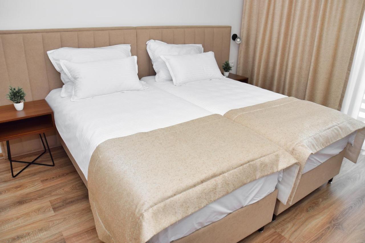 יאיצי Hotel Premium מראה חיצוני תמונה