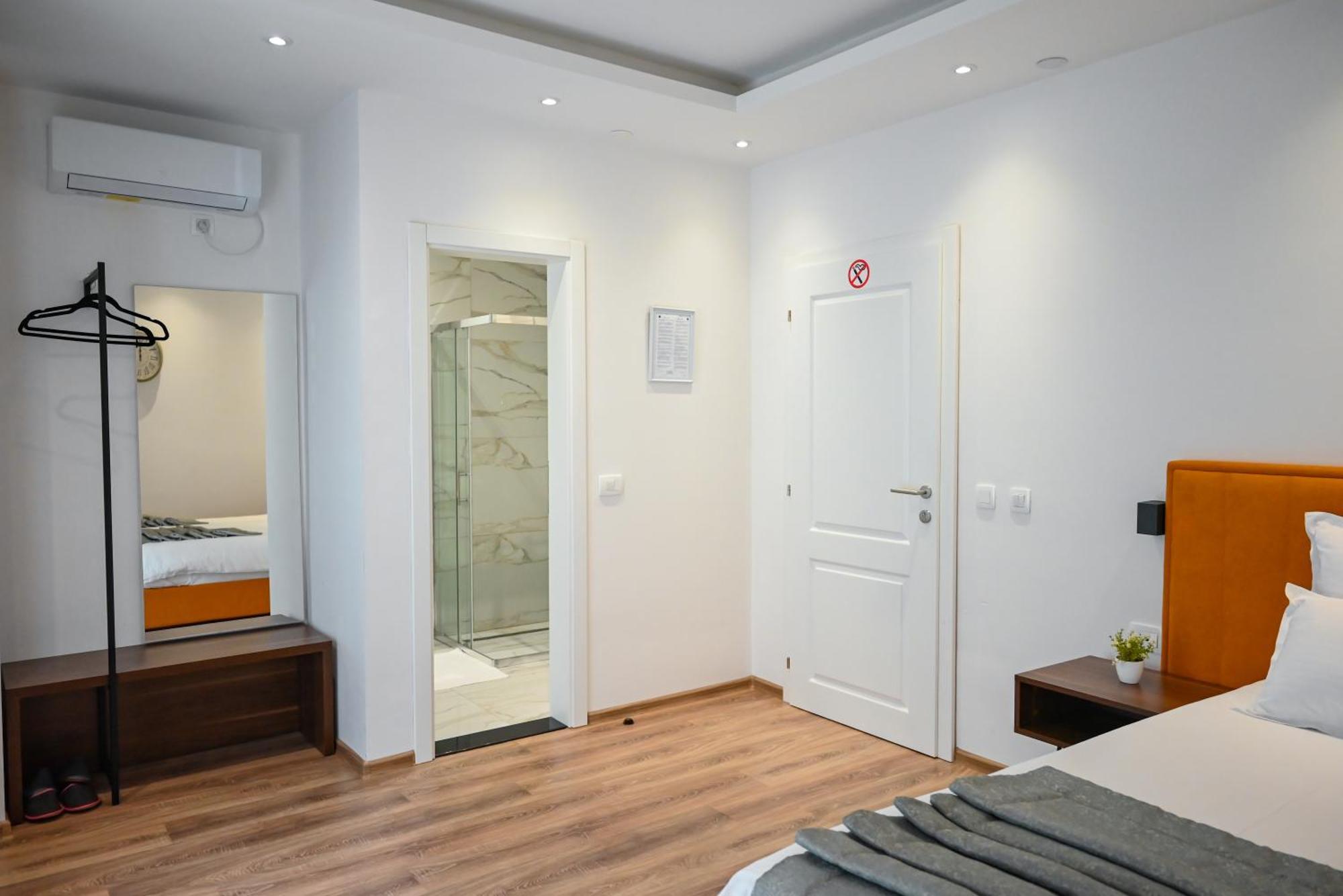יאיצי Hotel Premium מראה חיצוני תמונה