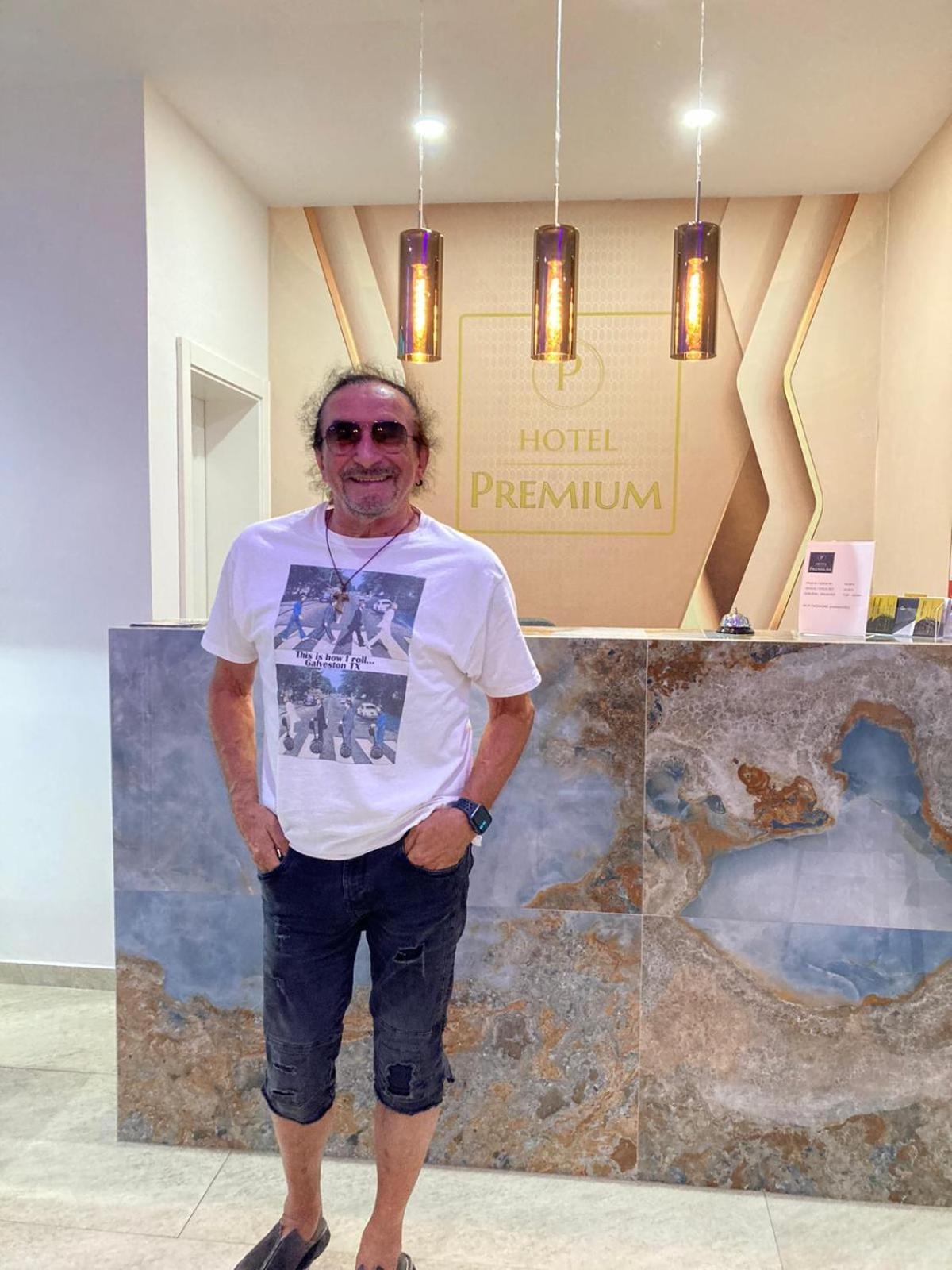 יאיצי Hotel Premium מראה חיצוני תמונה